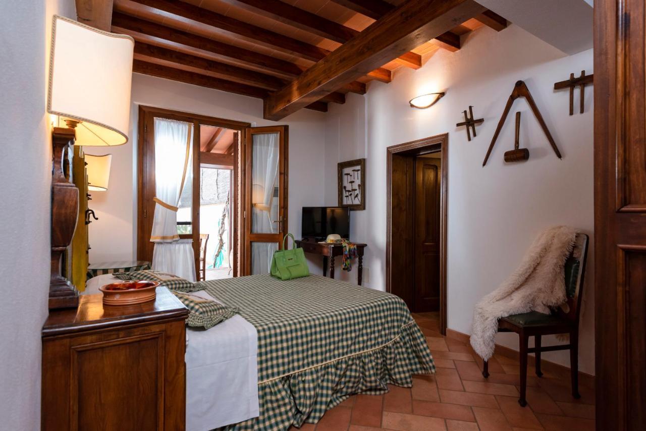 Agriturismo La Rombaia كاستيغليون ديلا بيسكايا المظهر الخارجي الصورة
